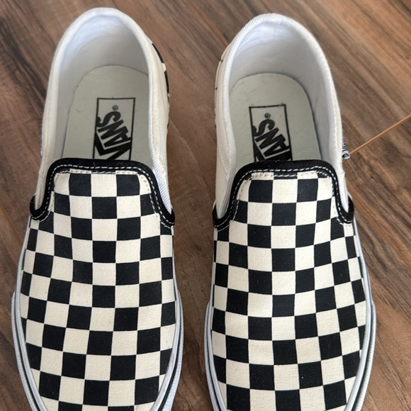 Van’s Classic Slip-On Checkerboard Black and White Canvas Shoes Size 7 - Picture 2 of 11